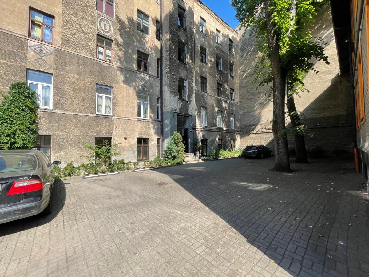 Cozy Home Matisa Apartment, Free Parking, Self Check-In Riga Buitenkant foto